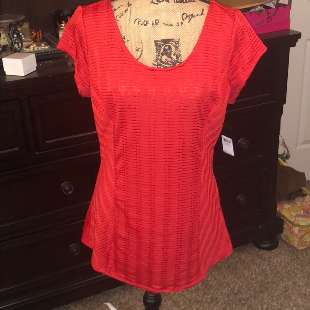 Brand New Guess top